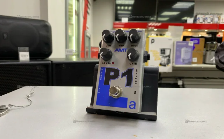 Гитарный предусилитель AMT P1