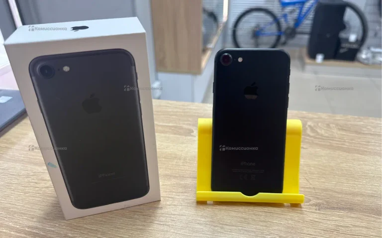 Apple iPhone 7 32 ГБ.
