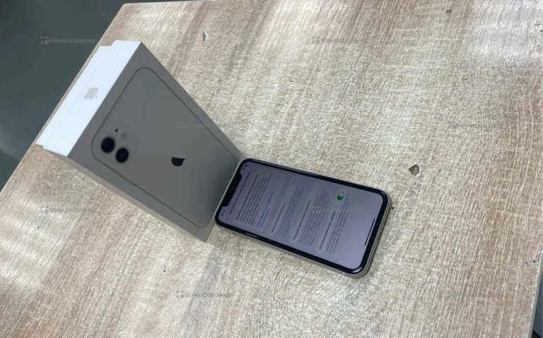 Apple iPhone 11 4/128 ГБ
