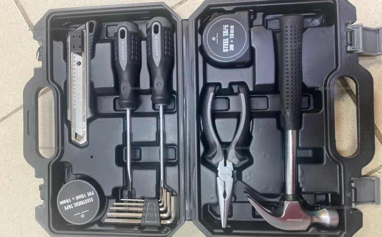 Наборинструментов Хіаст JUXON TOOLS 12m 1 Tod box