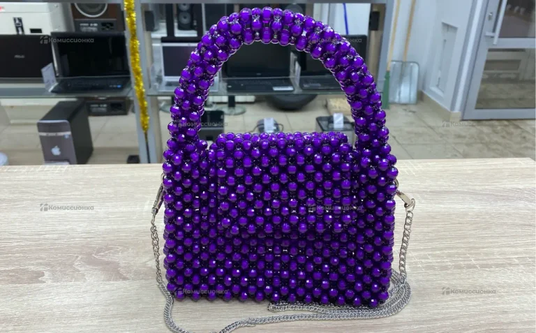 Сумка женская из бусин фиолетовая