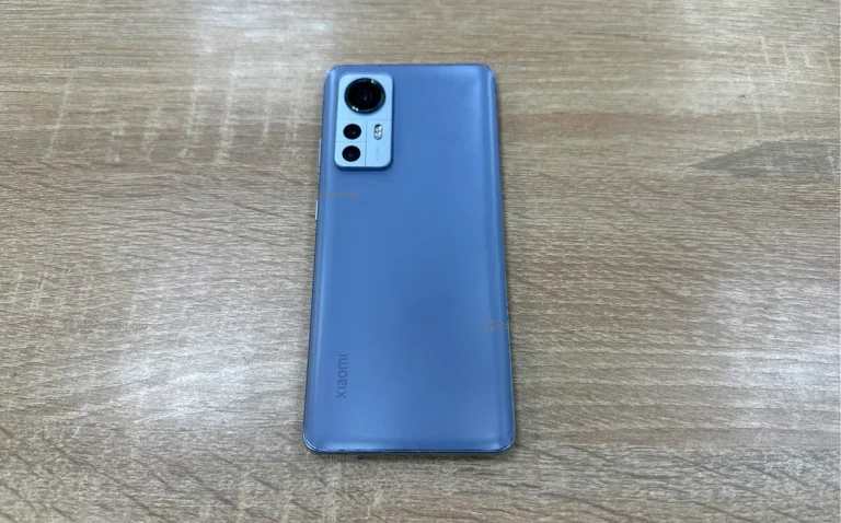 Xiaomi 12 12/256 ГБ