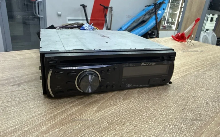 Автомагнитола  pioneer Deh220UB