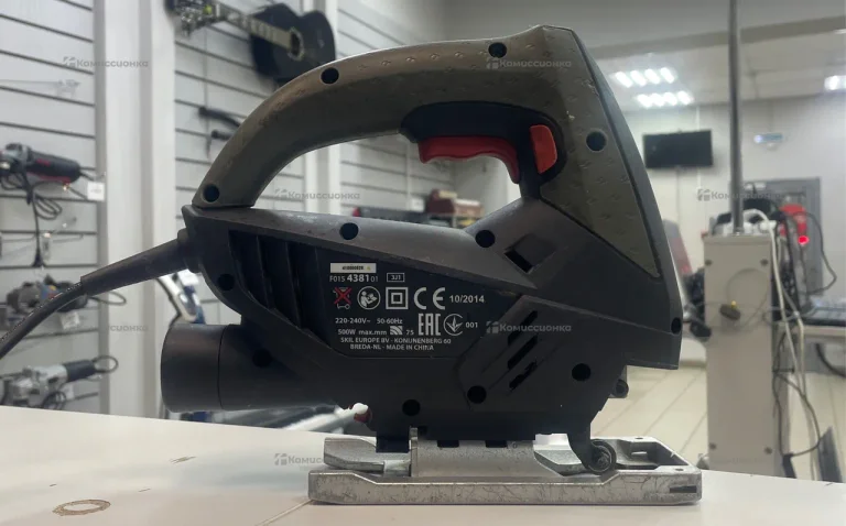 Электролобзик Skil 4381 LA