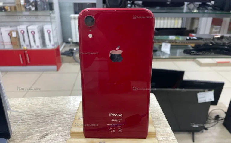 Apple iPhone XR 3/64 ГБ