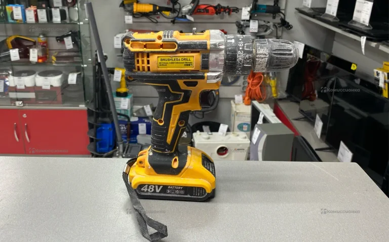 шуруповерт DeWalt ZY реплика
