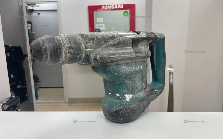 Перфоратор makita HR3210C