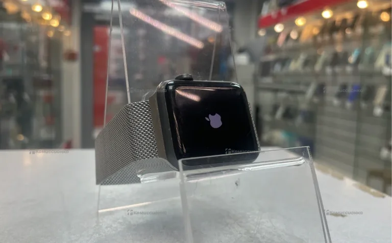 Часы  Apple Watch Series 3 42 mm