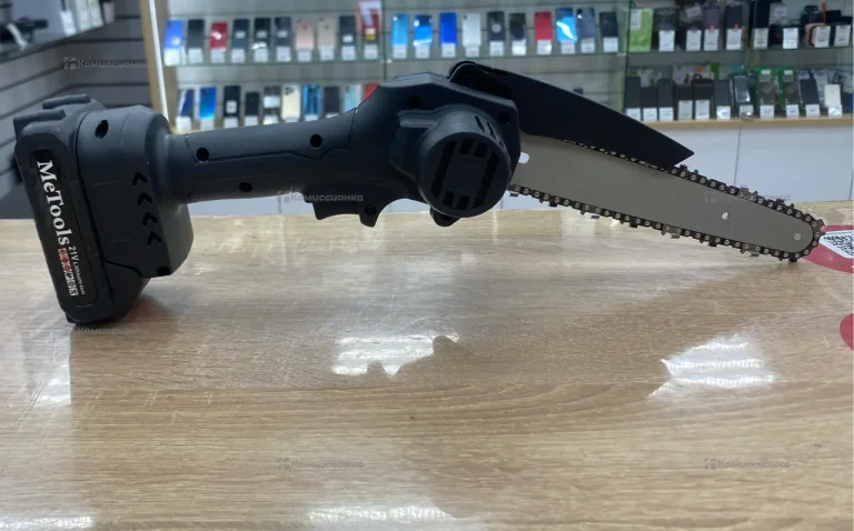 Мни-пила аккумуляторная MeTools