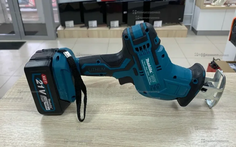 Сабельная пила (маленькая) Makita акб синий кейс