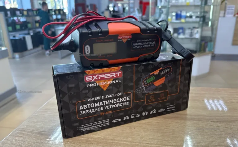 Автомобильное зарядное устройство Expert ЗУ-400