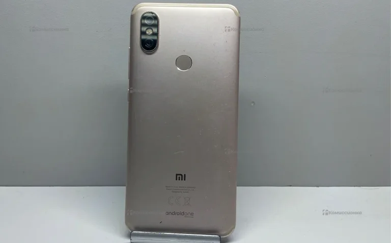 Xiaomi Mi A2 (Mi 6X) 4/64 ГБ