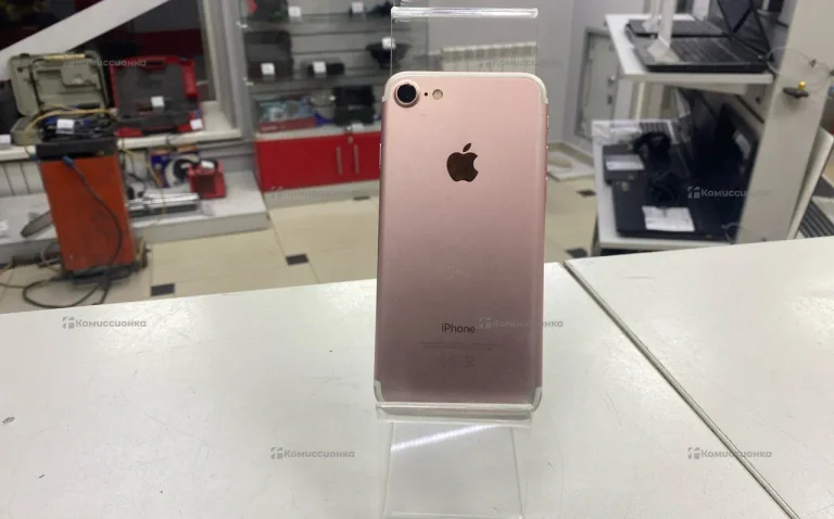 Apple iPhone 7 2/32 ГБ
