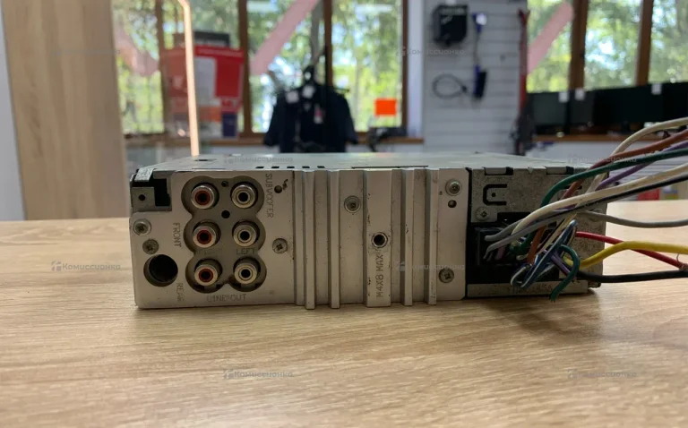 Автомагнитола  JVC