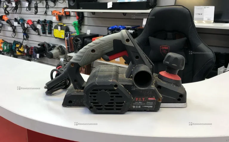 Электрорубанок PEP82-C