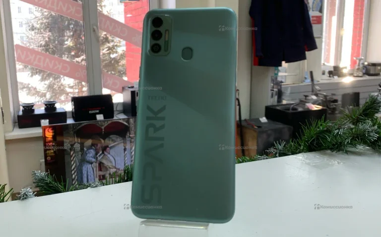 Tecno Spark 7 4/64 ГБ
