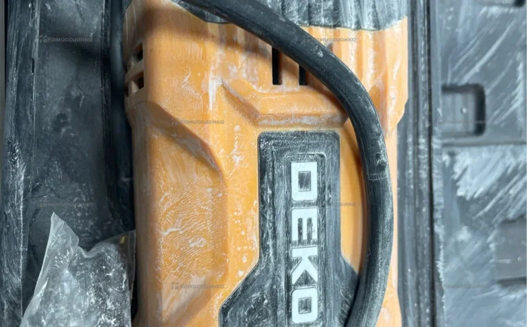 Перфоратор сетевой DEKO DKH950W