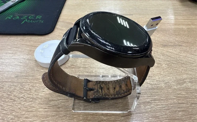 Часы Huawei Watch Buds