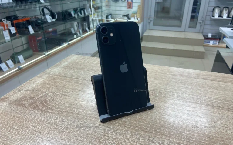 Apple iPhone 11 4/64 ГБ