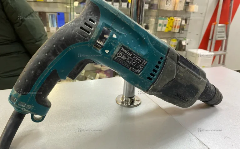 Перфоратор makita HR2470