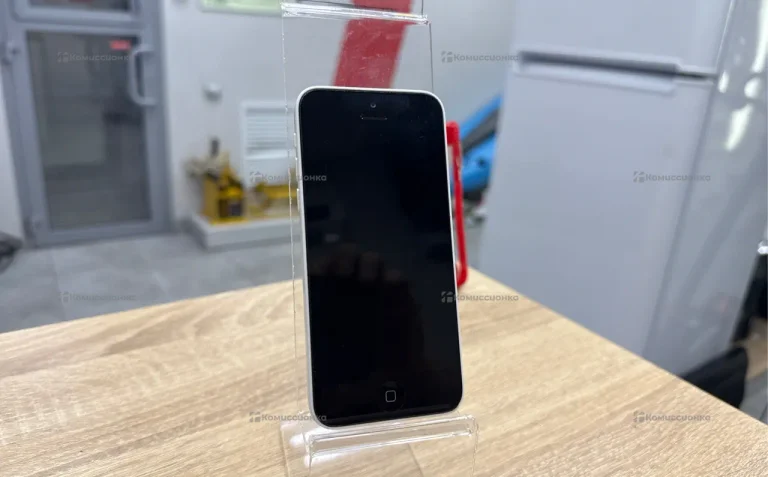 Apple iPhone 5c 1/8 ГБ