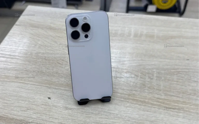 Apple iPhone 15 Pro 8/128 ГБ