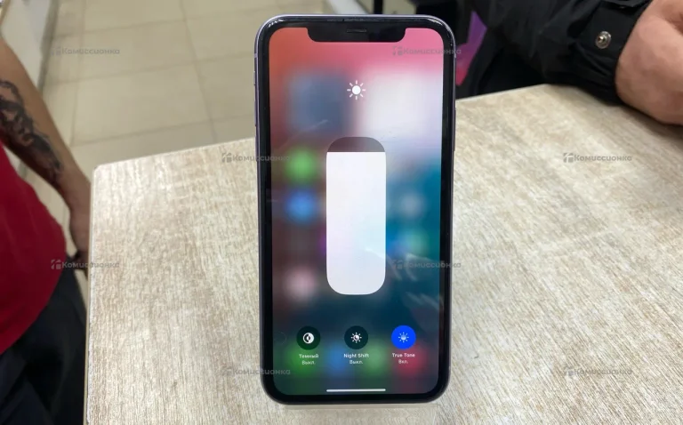 Apple iPhone 11 4/64 ГБ