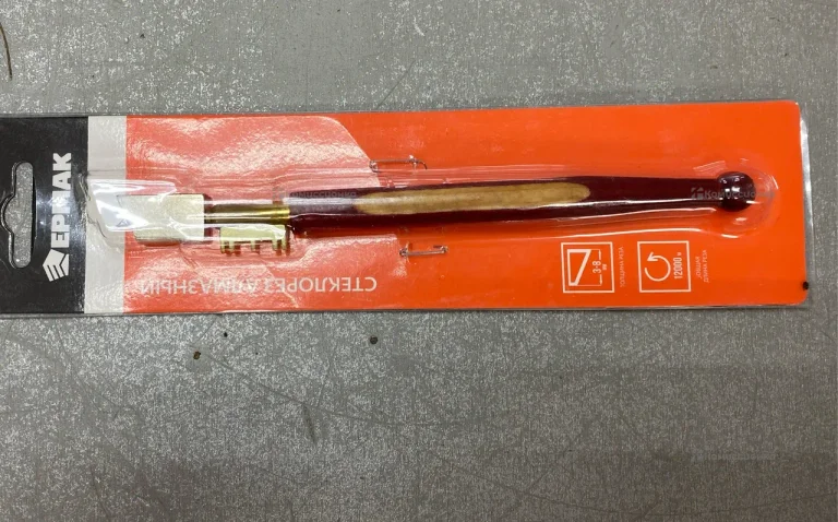 Стеклорез алмазный Ермак