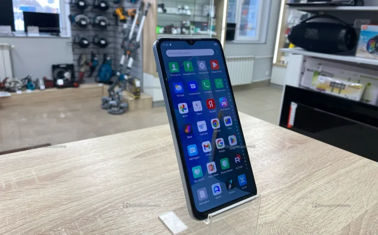 Infinix Hot 30i 4/64 ГБ