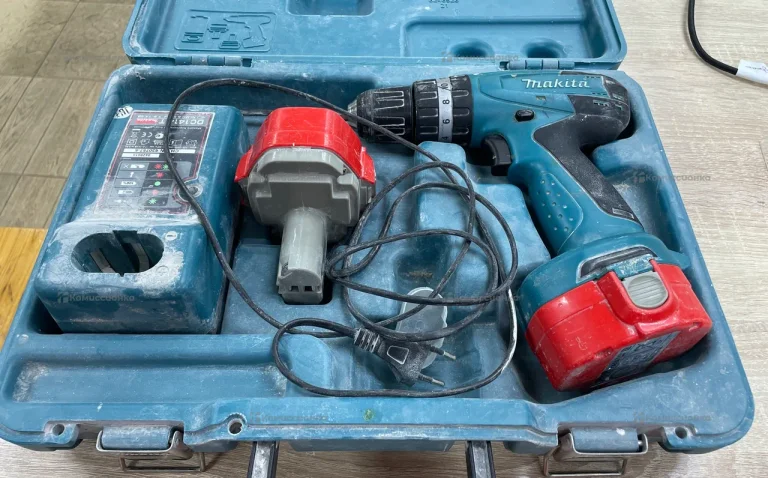 Дрель-шуруповерт makita 8281DWAE
