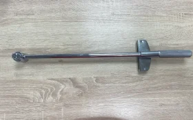 Купить Динамометрический ключ DELI DL300 б/у , в Казань Цена:650рублей