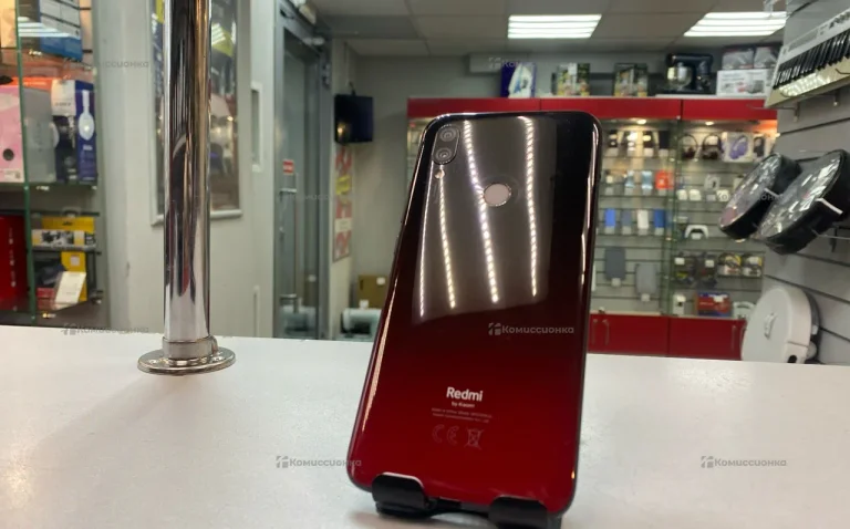 Xiaomi Redmi 7 3/32 ГБ