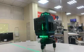 Уровень макита KT-RTR800