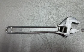 Разводной ключ12-300мм