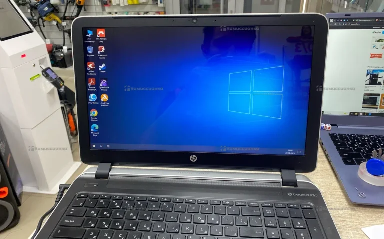 Ноутбук HP 15-p061sr