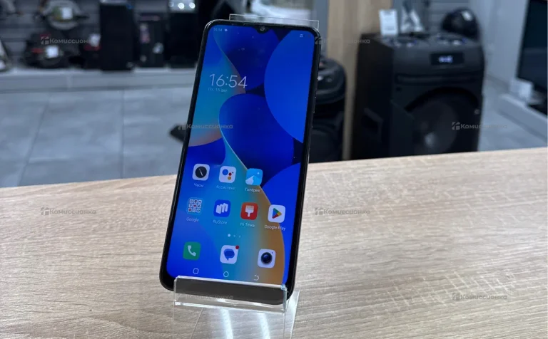Tecno Spark 10C 4/64 ГБ