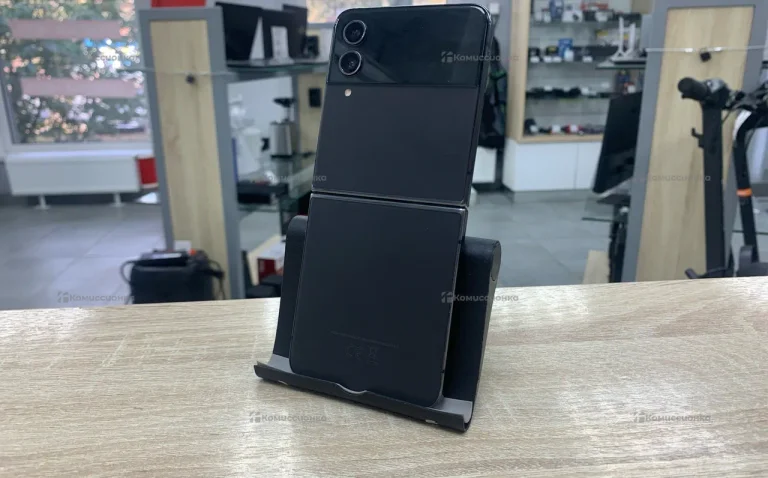 Samsung Galaxy Z Flip 4 8/256