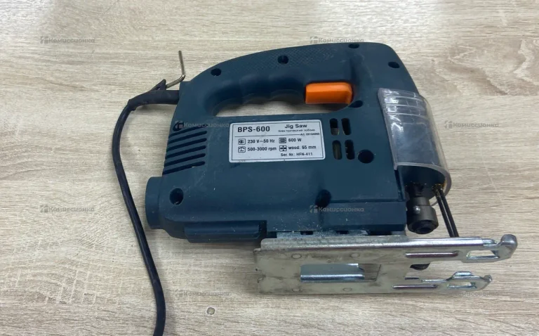 Электролобзик Bort