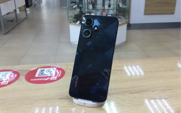 Infinix Hot 30 Play 8/128 ГБ