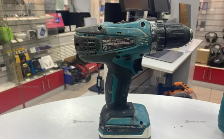 Дрель Шуруповёрт Makita DF347D