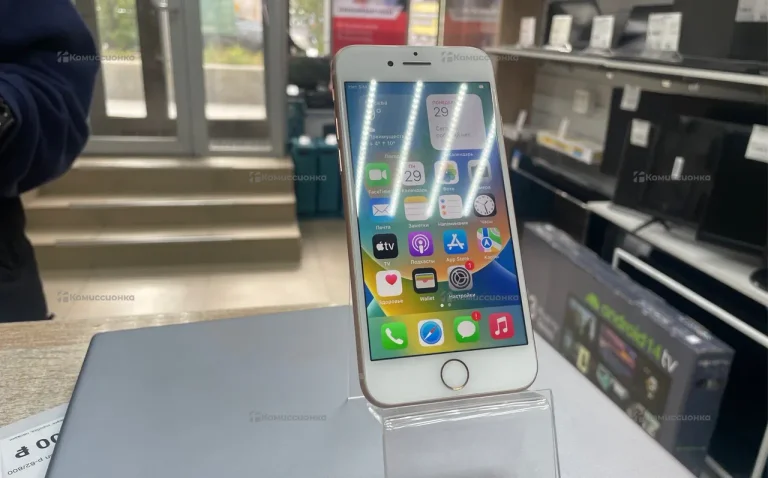 Apple iPhone 8 2/64 ГБ