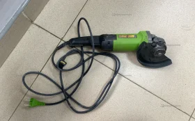 Угольношлифовальня болгарка PW1600SE