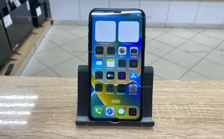 Apple iPhone X 3/64 ГБ
