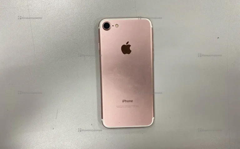 Apple iPhone 7 32 ГБ.