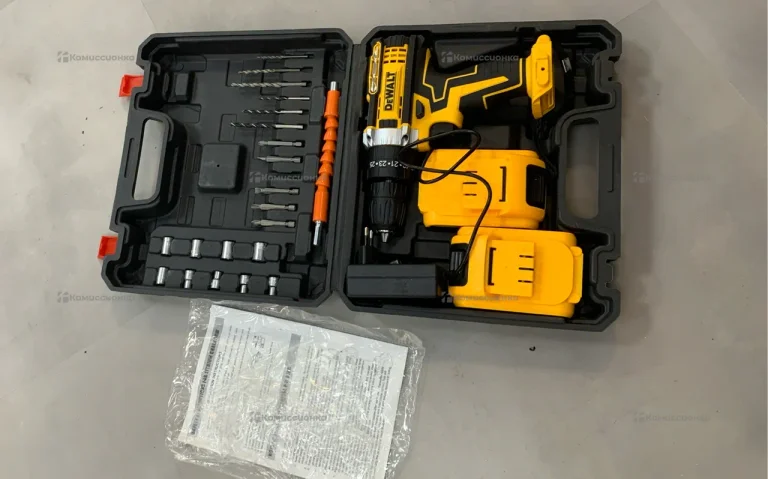 шуруповерт Dewalt реплика