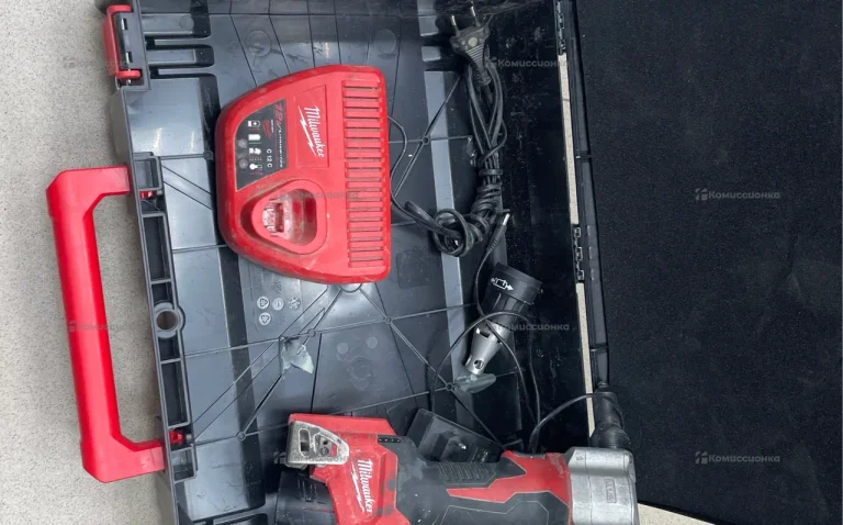 Заклепочник Milwaukee M12 BPRT-0