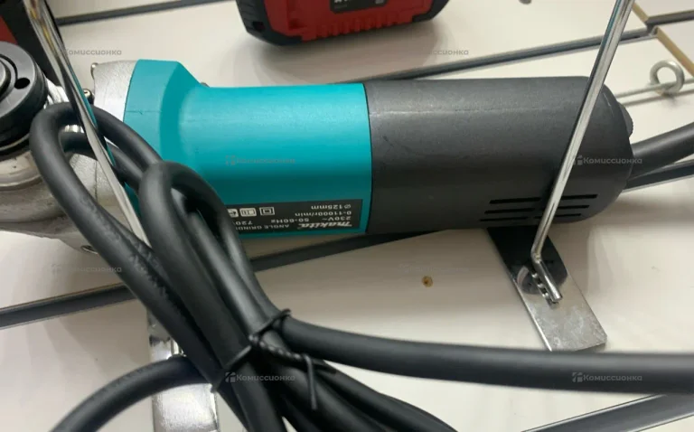 Ушм Makita 9558hnrz