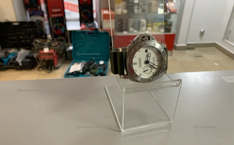 Часы Panerai Submersible