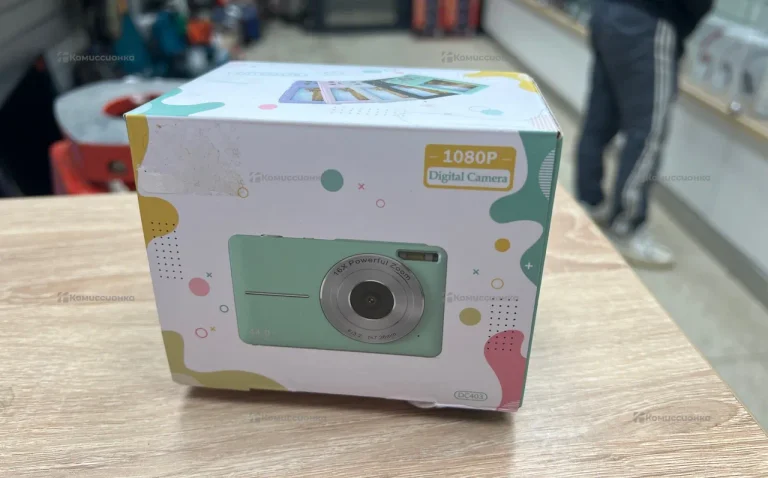 Фотоаппарат  dc403