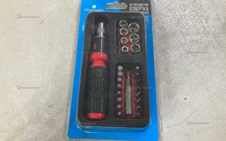 Отвёртка реверсивная с набором бит торцевых голово